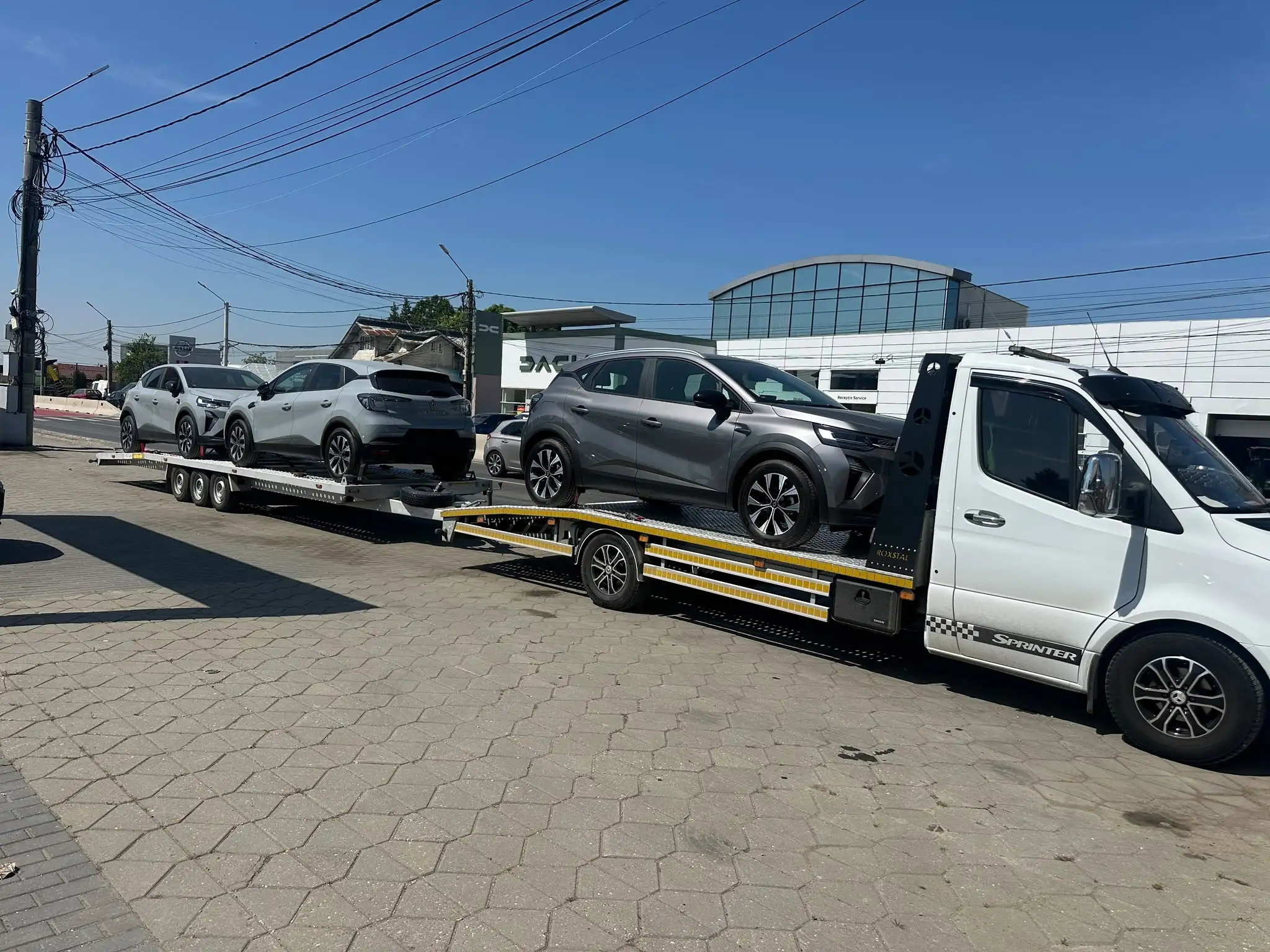 Trei Renault Captur noi, încărcate la dealer pe ansamblul BYG